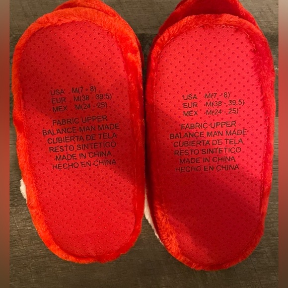 DanDee Collectors Choice Santa Slippers- size Medium 7-8 - Picture 6 of 9